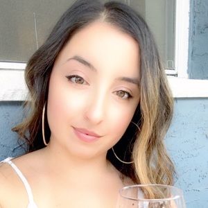 Meet your Posher, Elisa